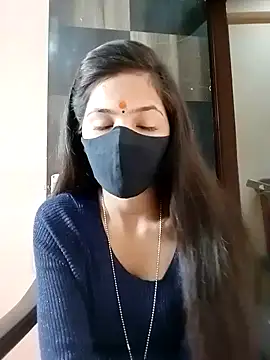 Snapshot of Bulbul_02 chatting on 12.17.24 Bulbul 02 online show from 12.17.24