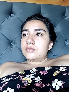 Hellen Alex online show from 10.16.25