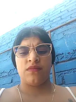 naughty-girl01 online show from 02.05.25