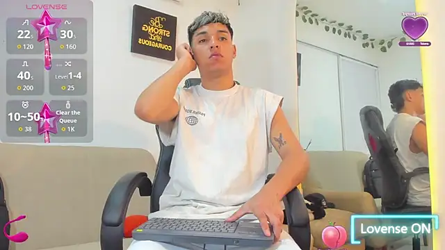 ryan carter08 online show from 10.26.25