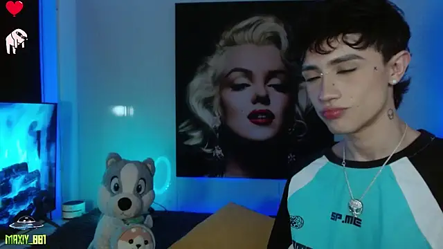 maxiy 001 online show from 01.10.25