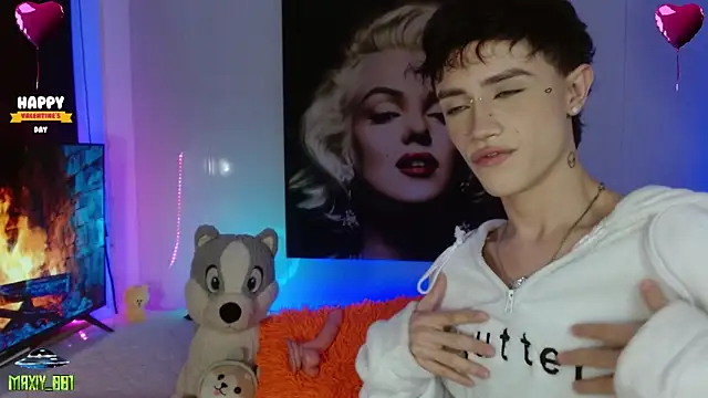 maxiy 001 online show from 02.12.25