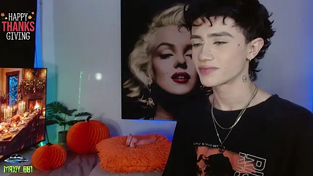 maxiy 001 online show from 11.27.25