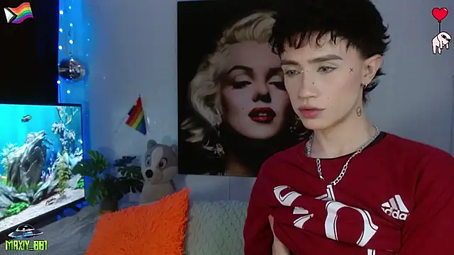 maxiy 001 online show from 06.23.26