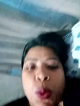 Snapshot of Queen_suman chatting on 12.02.24 Queen suman online show from 12.02.24