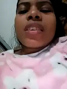 Snapshot of Queen_suman chatting on 12.14.24 Queen suman online show from 12.14.24