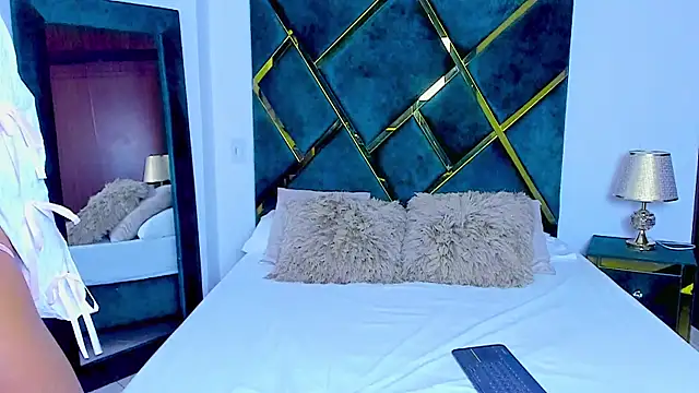 Criss Ariana online show from 03.04.25