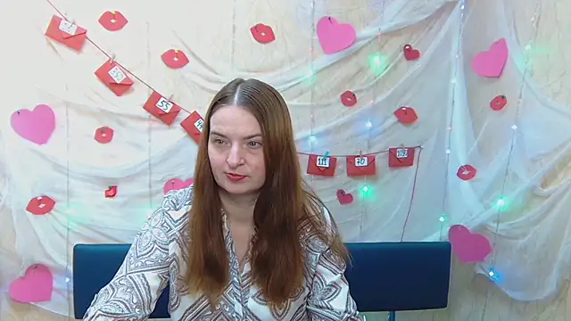 Snapshot of FreyaDak chatting on 02.02.25 FreyaDak online show from 02.02.25