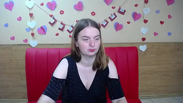 Snapshot of FreyaDak chatting on 03.16.25 FreyaDak online show from 03.16.25