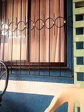 Snapshot of skayhot_ chatting on 12.17.24 skayhot online show from 12.17.24