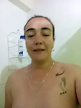 Snapshot of skayhot_ chatting on 12.28.24 skayhot online show from 12.28.24