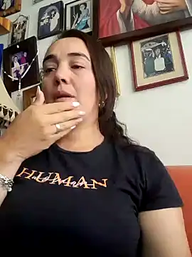 Snapshot of skayhot_ chatting on 01.15.25 skayhot online show from 01.15.25