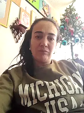 Snapshot of skayhot_ chatting on 01.18.25 skayhot online show from 01.18.25