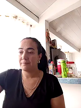 Snapshot of skayhot_ chatting on 01.28.25 skayhot online show from 01.28.25