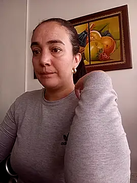 Snapshot of skayhot_ chatting on 02.28.25 skayhot online show from 02.28.25