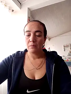 Snapshot of skayhot_ chatting on 03.07.25 skayhot online show from 03.07.25