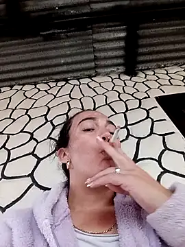 Snapshot of skayhot_ chatting on 03.16.25 skayhot online show from 03.16.25