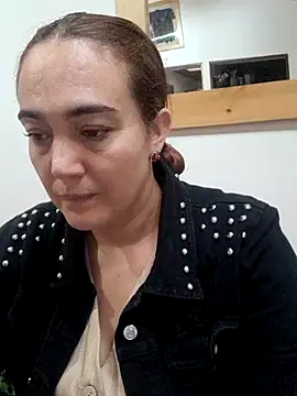 skayhot  online show from 02.09.26