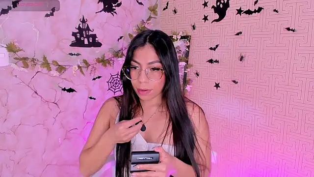 Mia Gothzx online show from 10.24.25