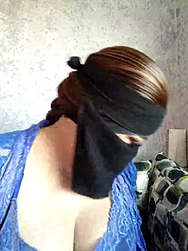 Snapshot of Cat_Sharisa chatting on 11.09.25 Cat Sharisa online show from 11.09.25