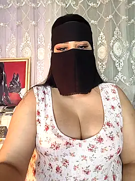 Snapshot of Cat_Sharisa chatting on 11.19.25 Cat Sharisa online show from 11.19.25