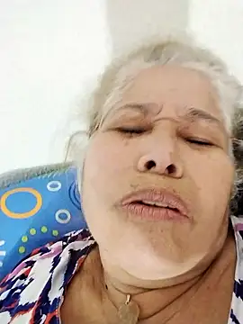 girl amada online show from 09.23.25