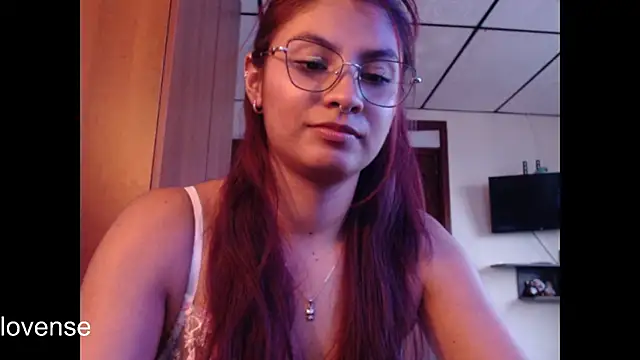 hanna beili online show from 04.30.26