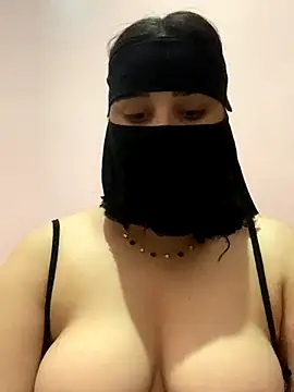 Snapshot of Miss-Soka chatting on 12.07.24 Miss-Soka online show from 12.07.24