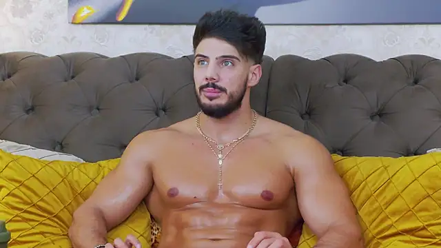 Snapshot of DustinKeent chatting on 12.30.24 DustinKeent online show from 12.30.24