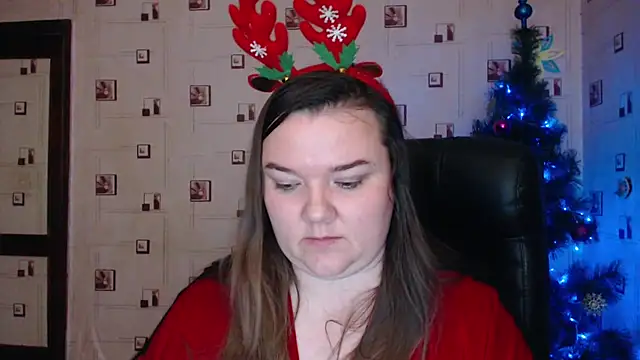 Snapshot of TasyaBigTTs chatting on 12.28.24 TasyaBigTTs online show from 12.28.24