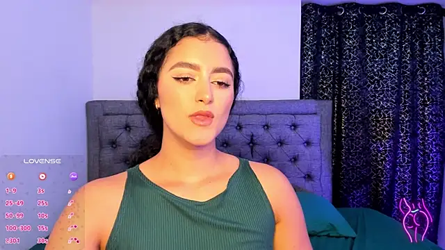 Snapshot of Adhara-zanne chatting on 02.01.26 Adhara-zanne online show from 02.01.26