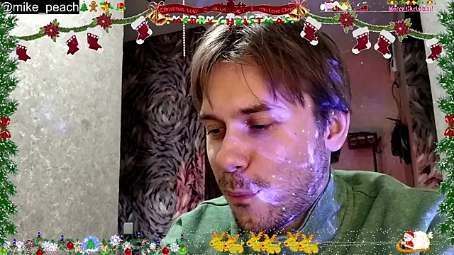 Snapshot of mike_peach chatting on 12.20.25 mike peach online show from 12.20.25