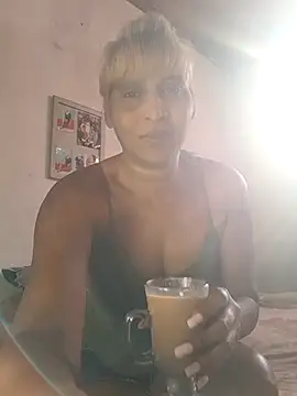 Goodgirlsue 77 online show from 12.05.25