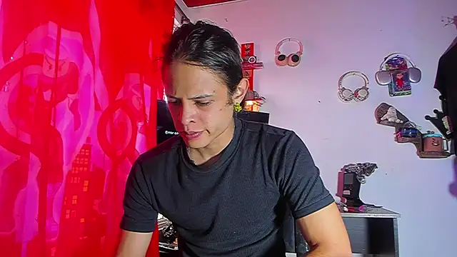 LilOwen  online show from 07.12.26