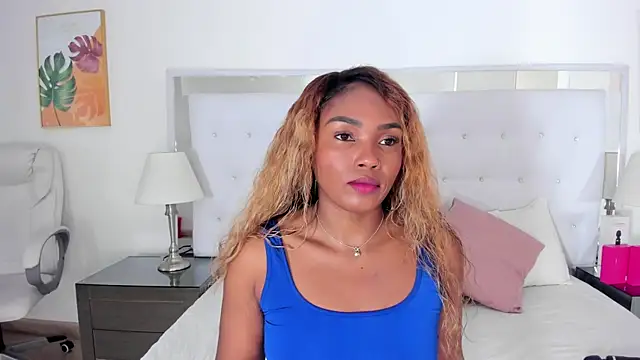 Isla Scott online show from 06.06.26