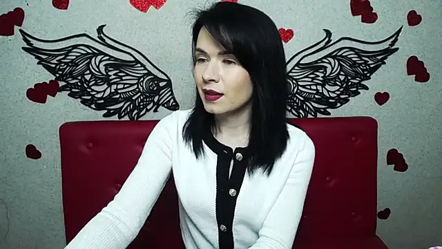Snapshot of JasmineKouch chatting on 02.21.25 JasmineKouch online show from 02.21.25