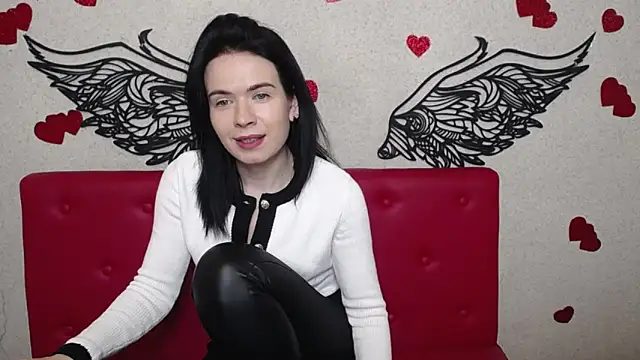 Snapshot of JasmineKouch chatting on 03.05.25 JasmineKouch online show from 03.05.25