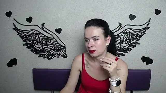 Snapshot of JasmineKouch chatting on 09.19.25 JasmineKouch online show from 09.19.25