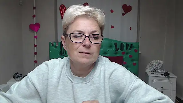 EmiliaGree online show from 10.05.25