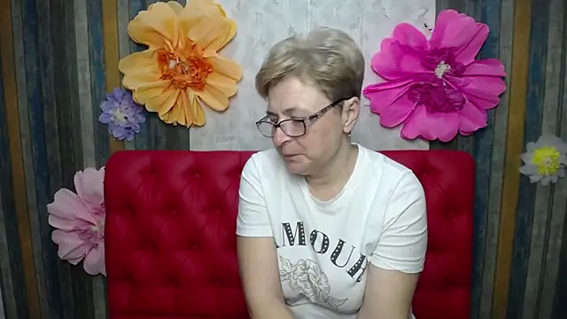 EmiliaGree online show from 05.08.26