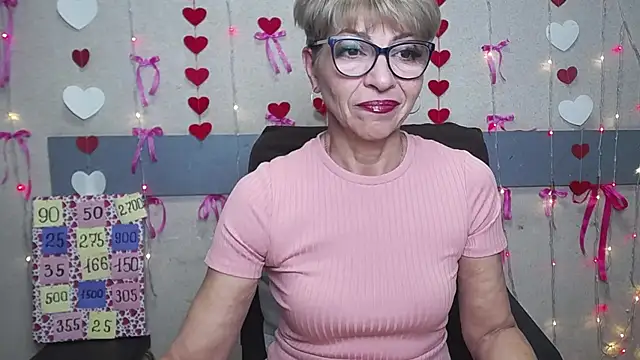 Snapshot of EllaBonito chatting on 02.13.25 EllaBonito online show from 02.13.25