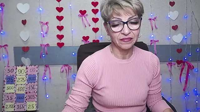 Snapshot of EllaBonito chatting on 02.24.25 EllaBonito online show from 02.24.25