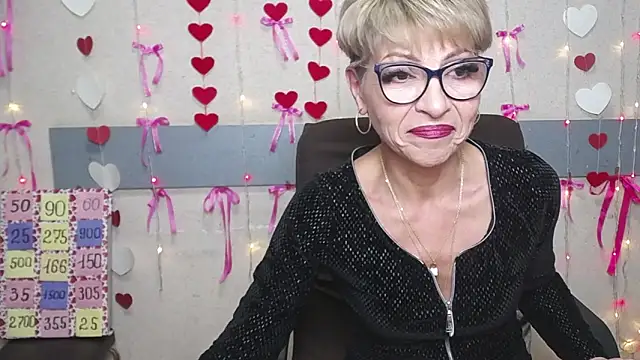 Snapshot of EllaBonito chatting on 02.28.25 EllaBonito online show from 02.28.25