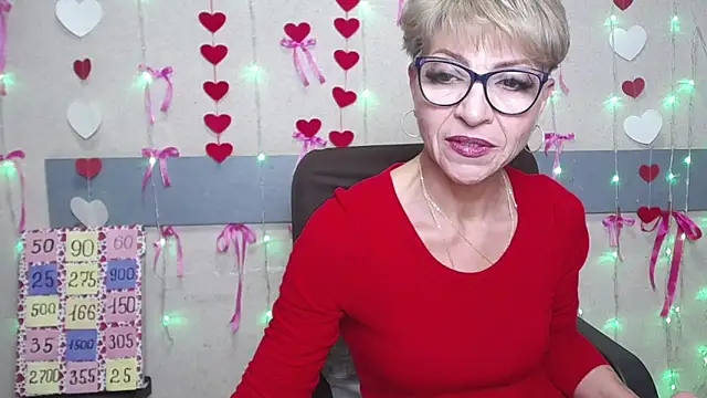 Snapshot of EllaBonito chatting on 03.03.25 EllaBonito online show from 03.03.25