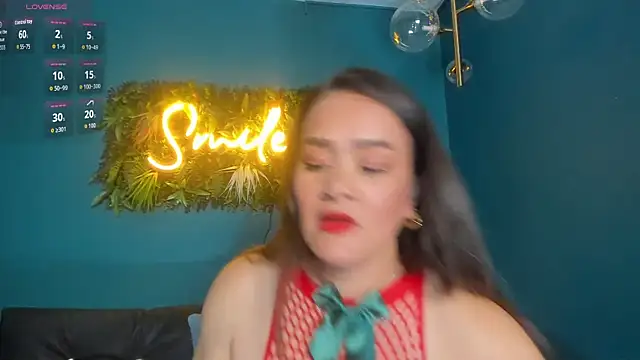 Snapshot of celestelewis chatting on 12.17.25 celestelewis online show from 12.17.25