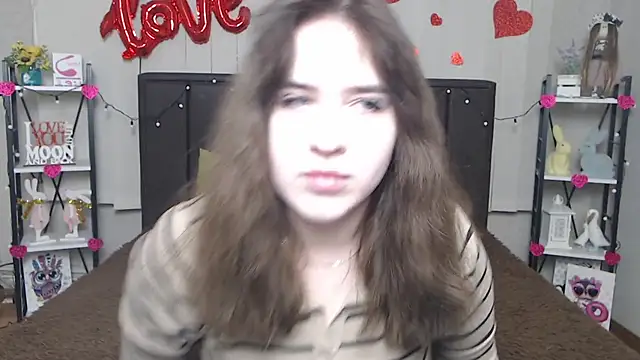 LauraHlot online show from 02.19.25