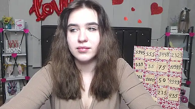 LauraHlot online show from 02.28.25