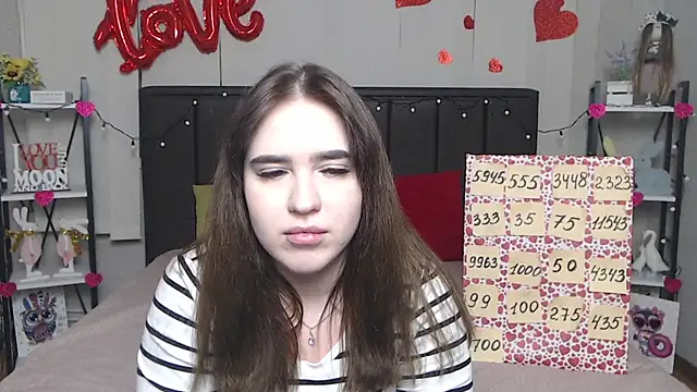 LauraHlot online show from 03.13.25