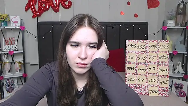 LauraHlot online show from 03.21.25