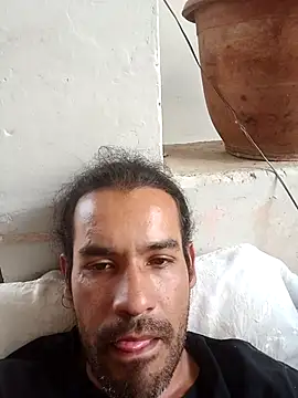 Snapshot of taylorWiiz chatting on 02.23.25 taylorWiiz online show from 02.23.25